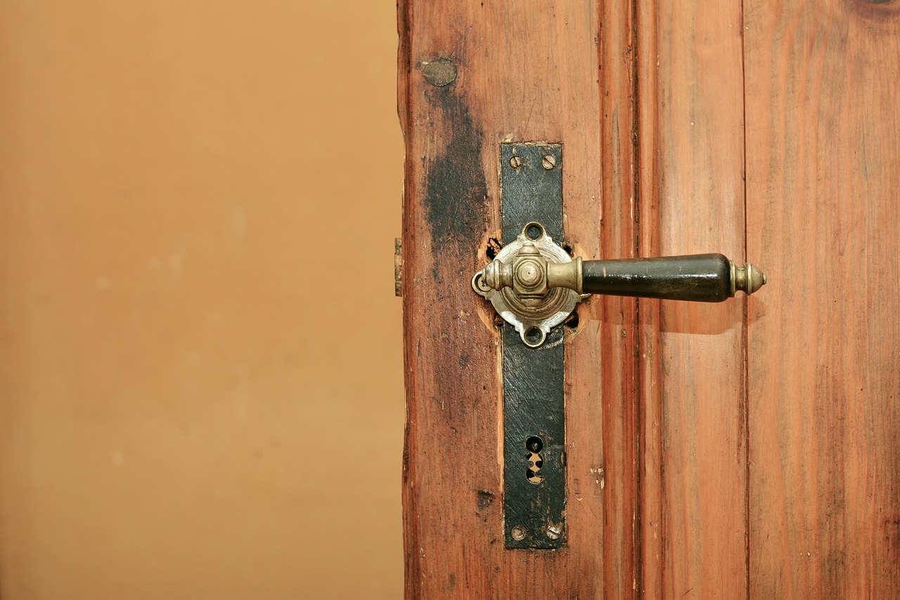 reforzar la seguridad de ventanas y puertas correderas